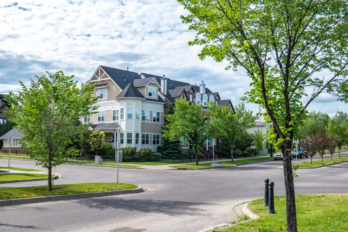 Garrison Woods streetscape